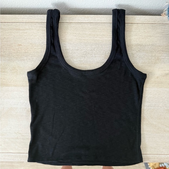 Black Vuori Ribbed Tanks Size Small - Picture 2 of 2